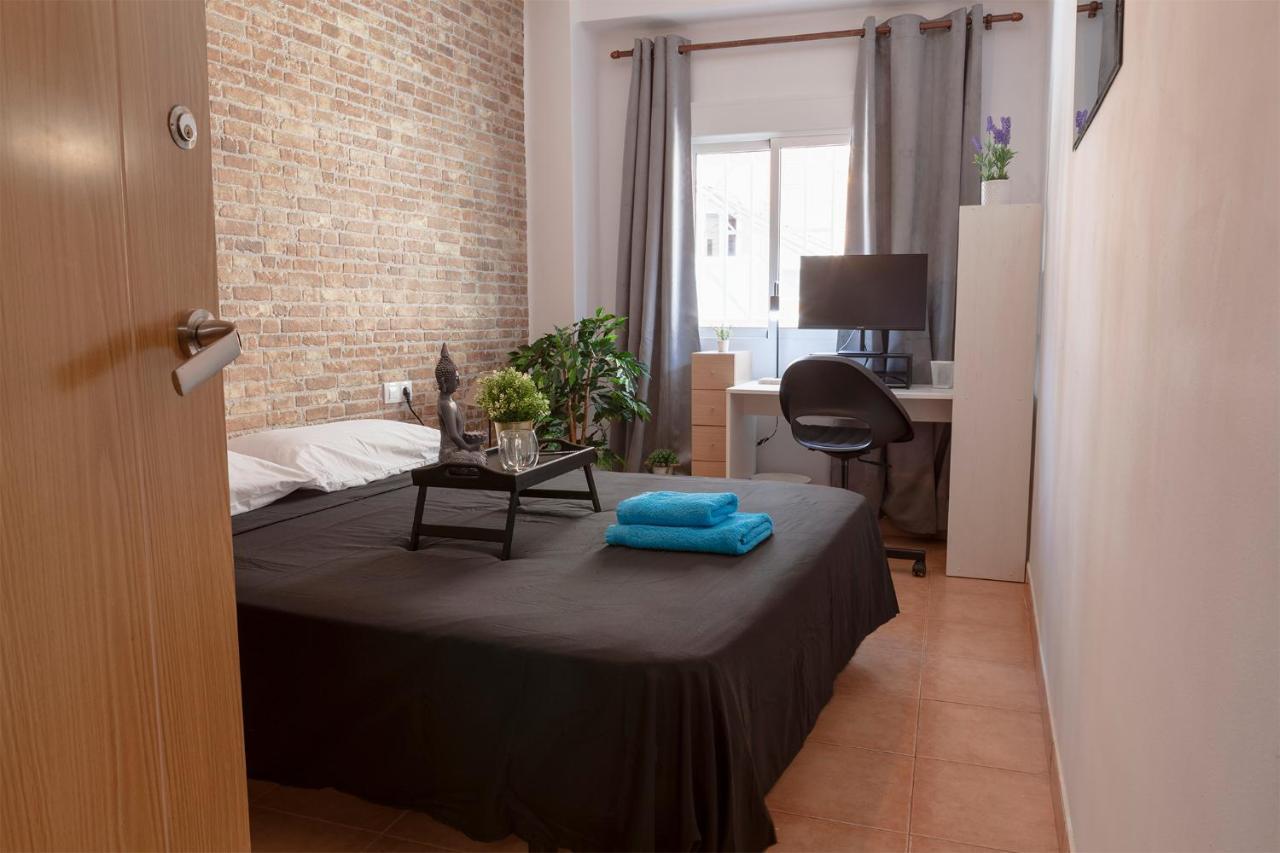 Luxury Artistic Digital Nomad 2 Bedroom W/terrace Appartamento Valenza