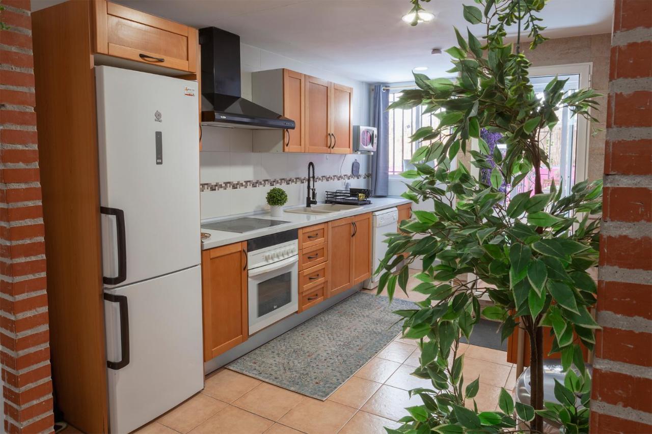 Apartament Luxury Artistic Digital Nomad 2 Bedroom W/terrace